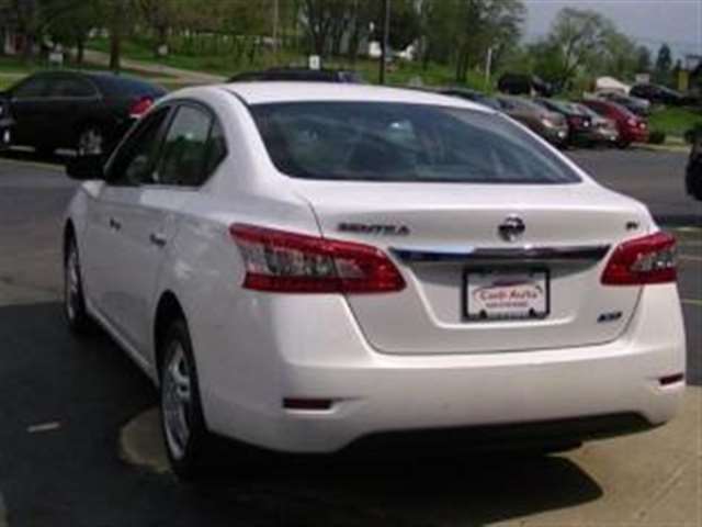 2014 Nissan Sentra SV 4dr Sedan